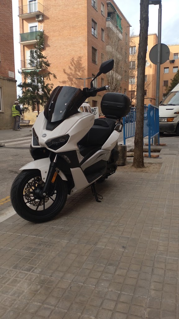 Astara Store - Compra online tu coche o moto y financialo a medida con garantia. Gestionamos tus documentos. — Todas