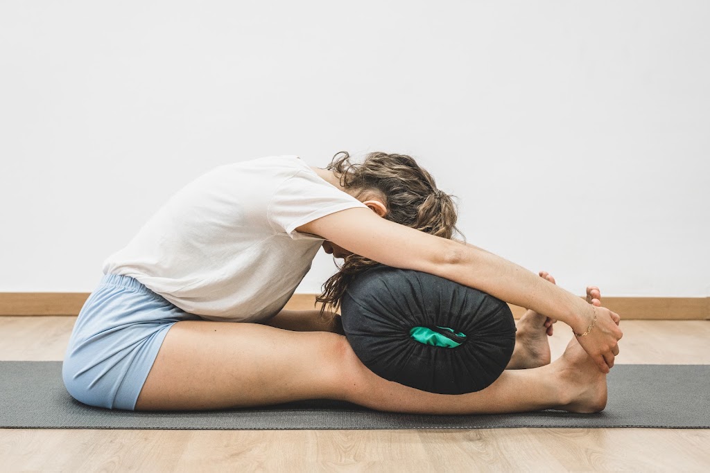 OMKARA YOGA Premia de Mar — Yoga