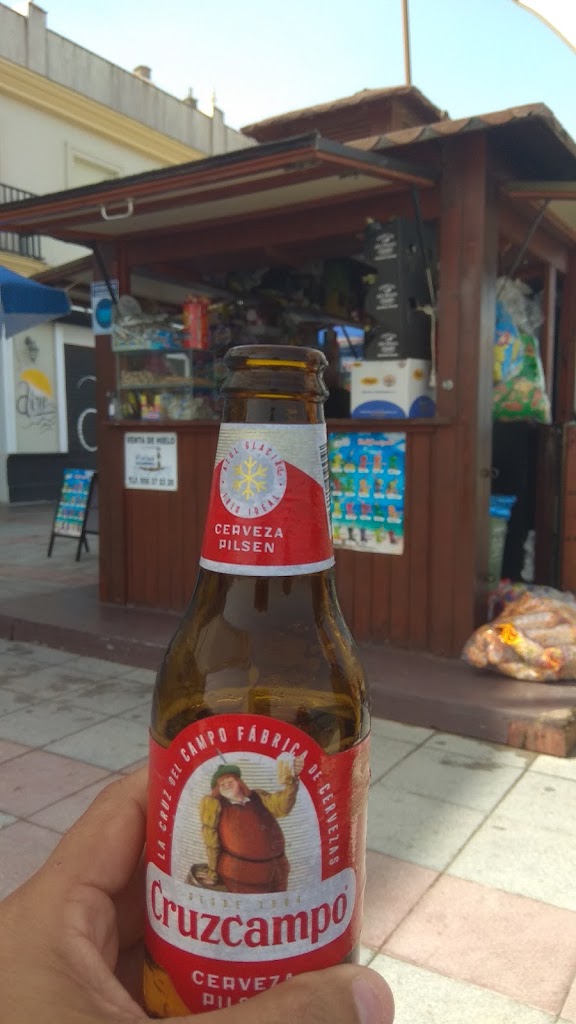 Kiosko Bar Sopla — Comida y bebida