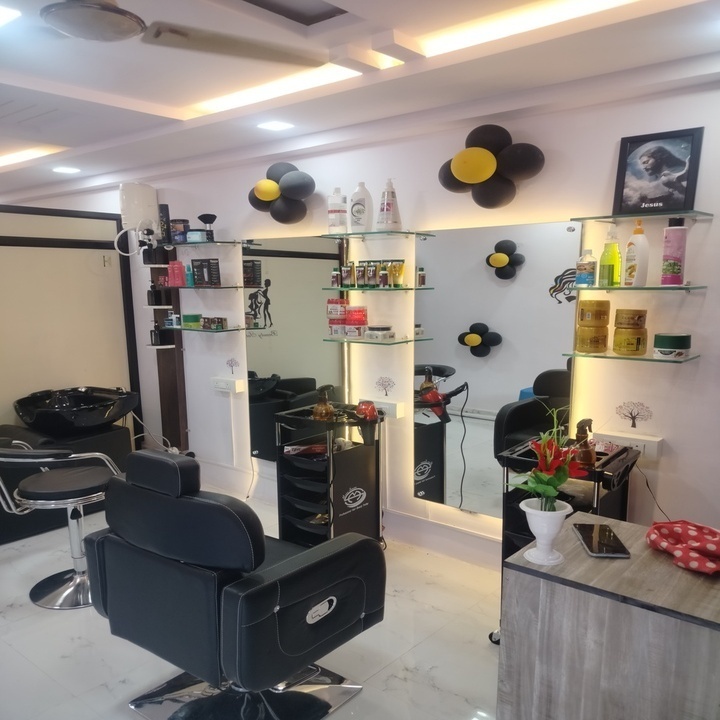 Shine Beauty Parlour