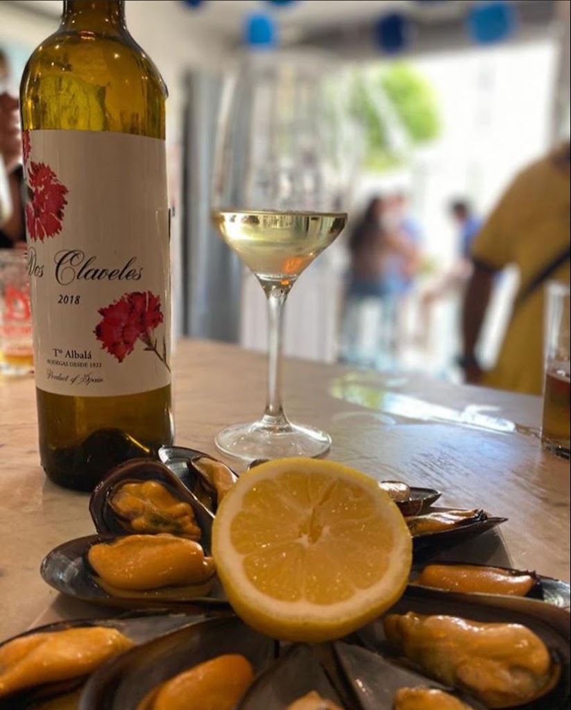 Taberna La Tempora — Comida y bebida