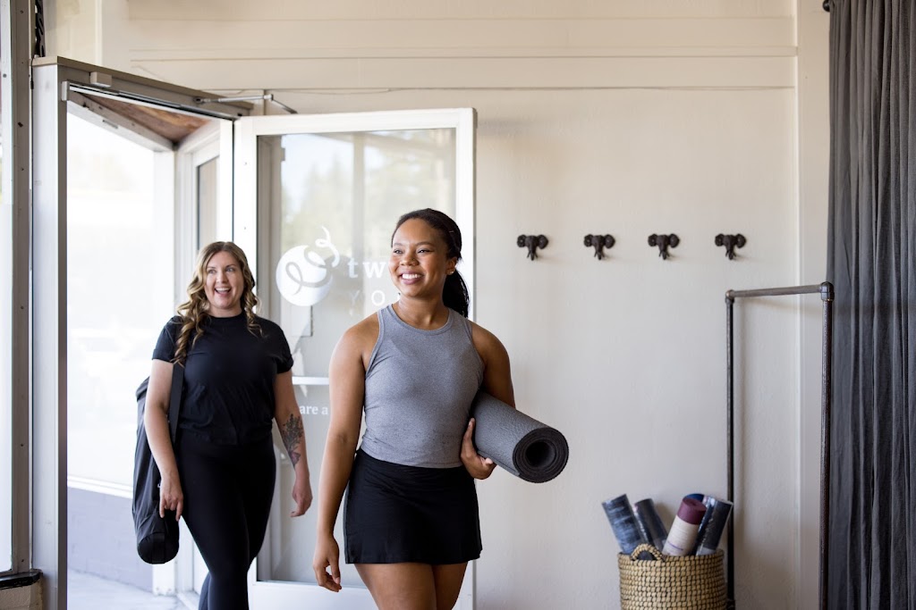  Twist Yoga - Richmond Beach
