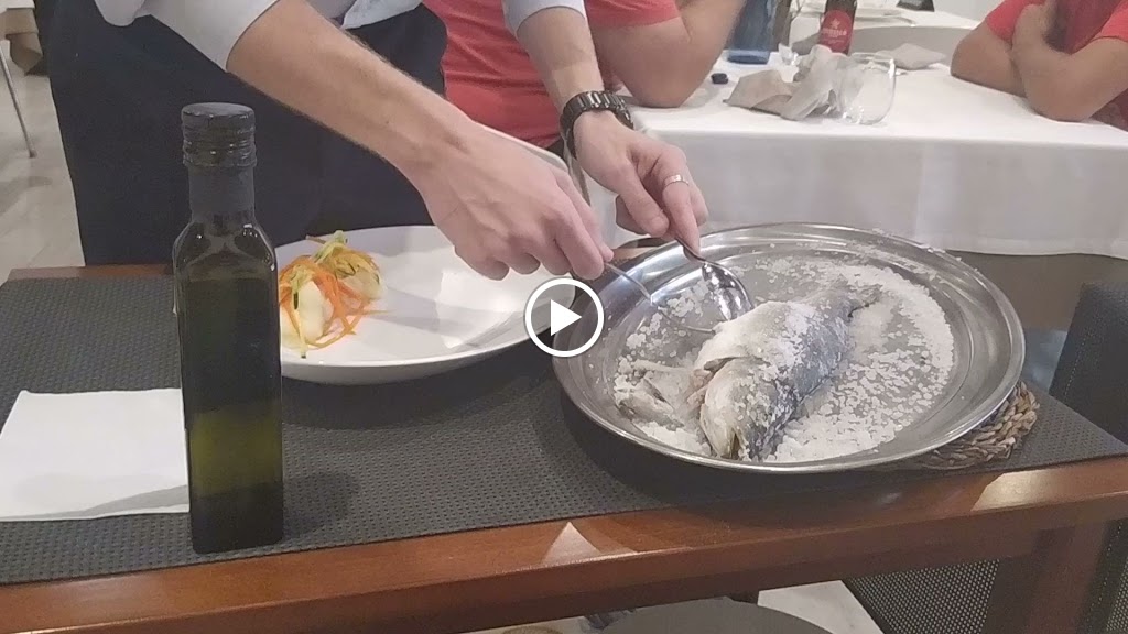 Restaurante La Vinya del Mar — Videos