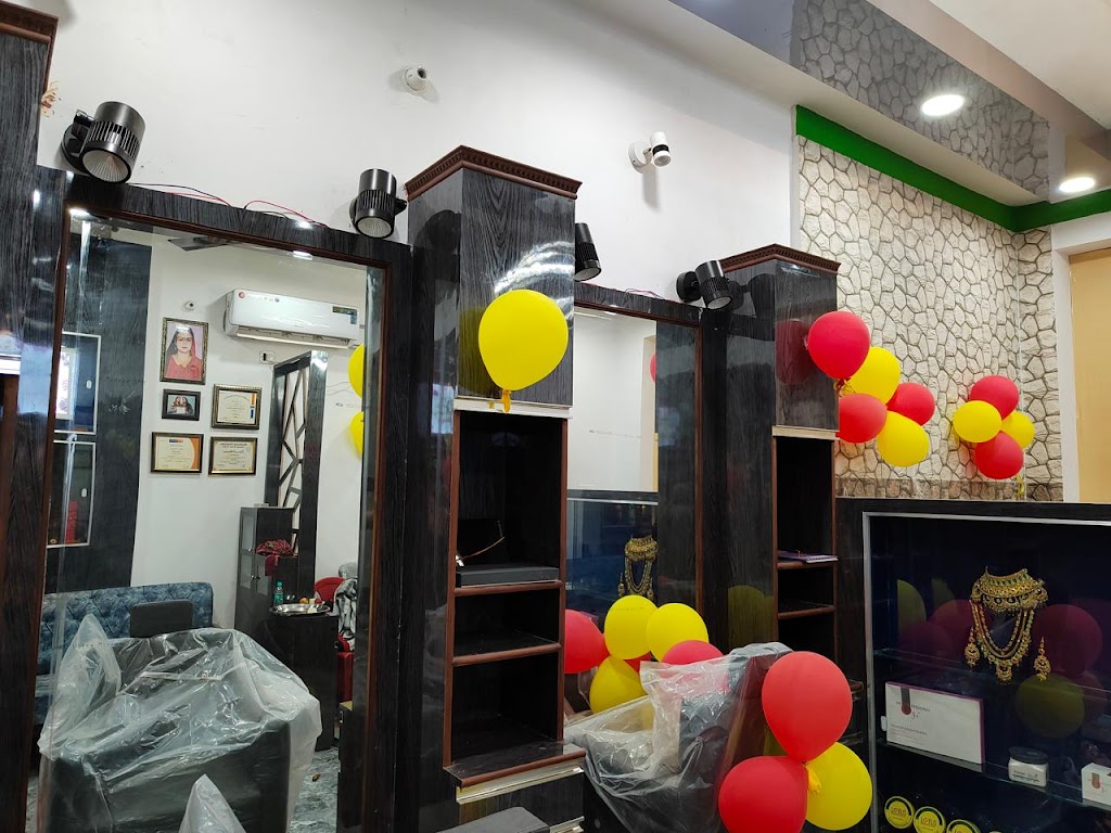 Fame Beauty And Makeup Studio