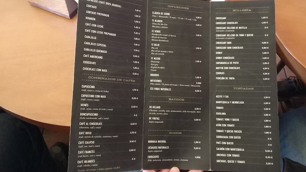 Cafeteria el Divan — Carta