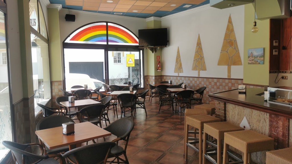 Arcoiris Cafeteria Bar Tapas — Ambiente