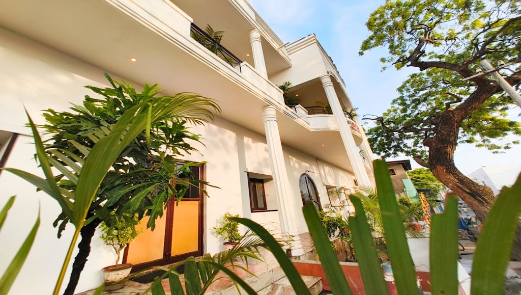 Hotel Hare Rama Hare Krishna