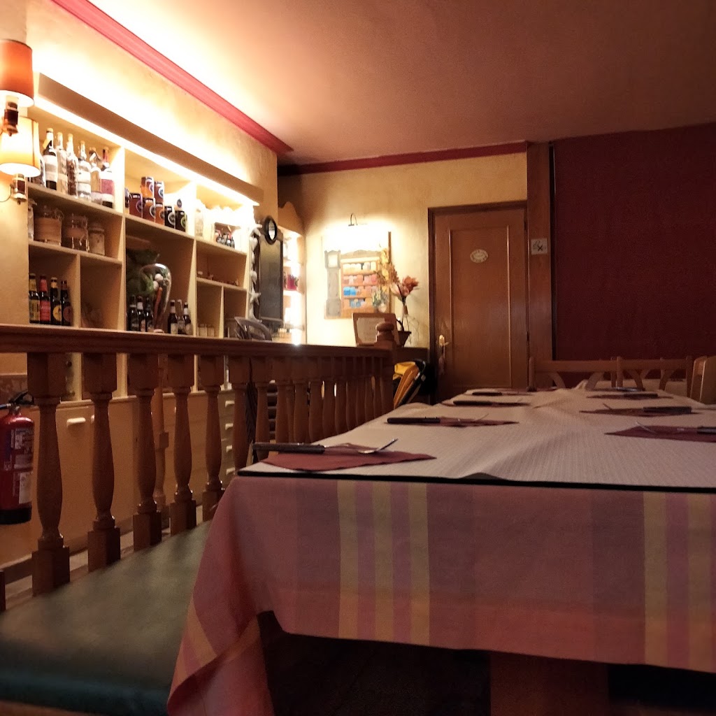 Pizzeria CASA NOSTRA — Ambiente