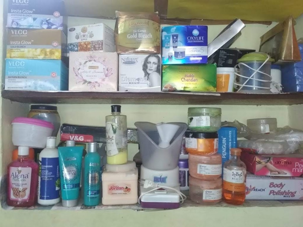 Saachi Beauty Parlour