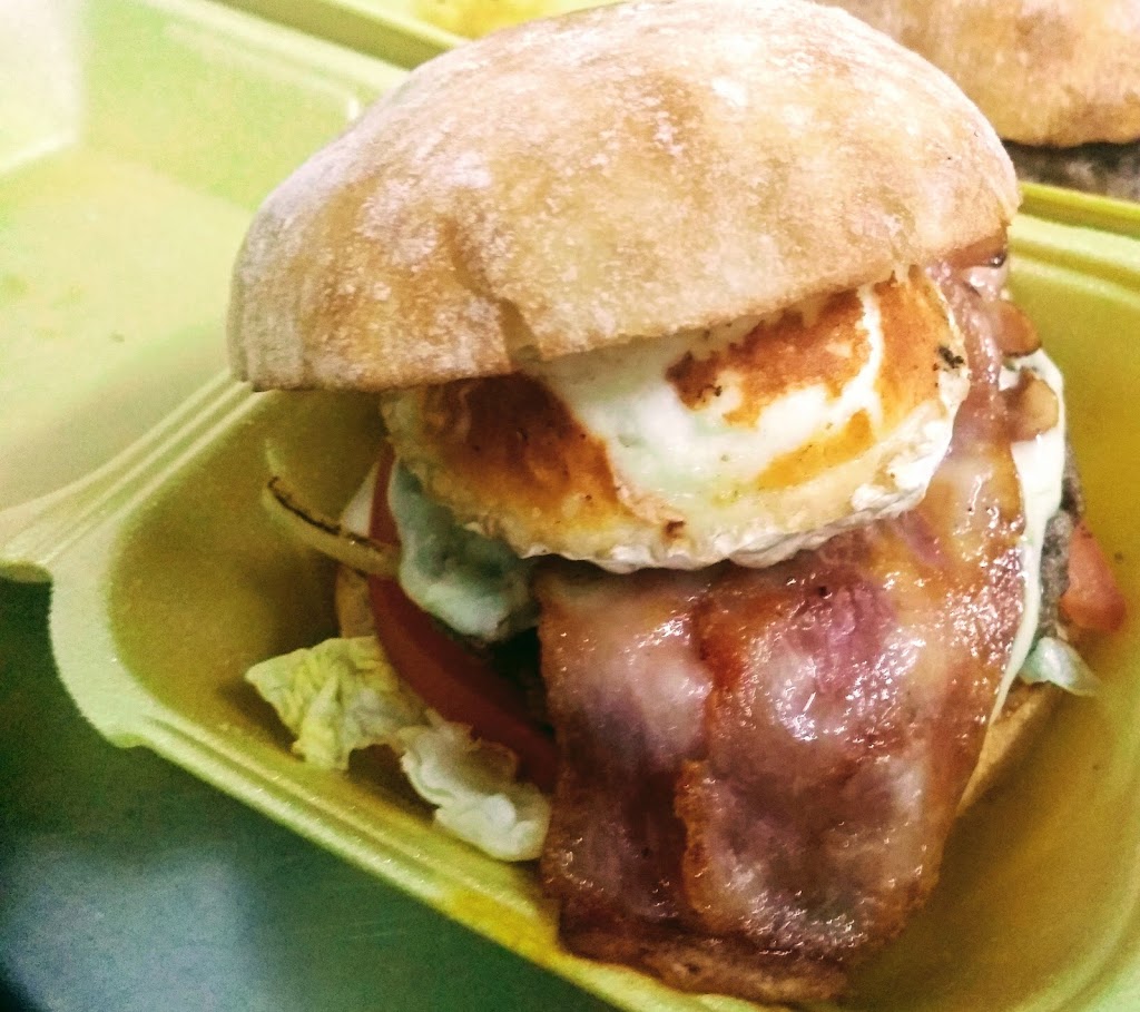 Hamburgueseria La Sucursal — Hamburguesa