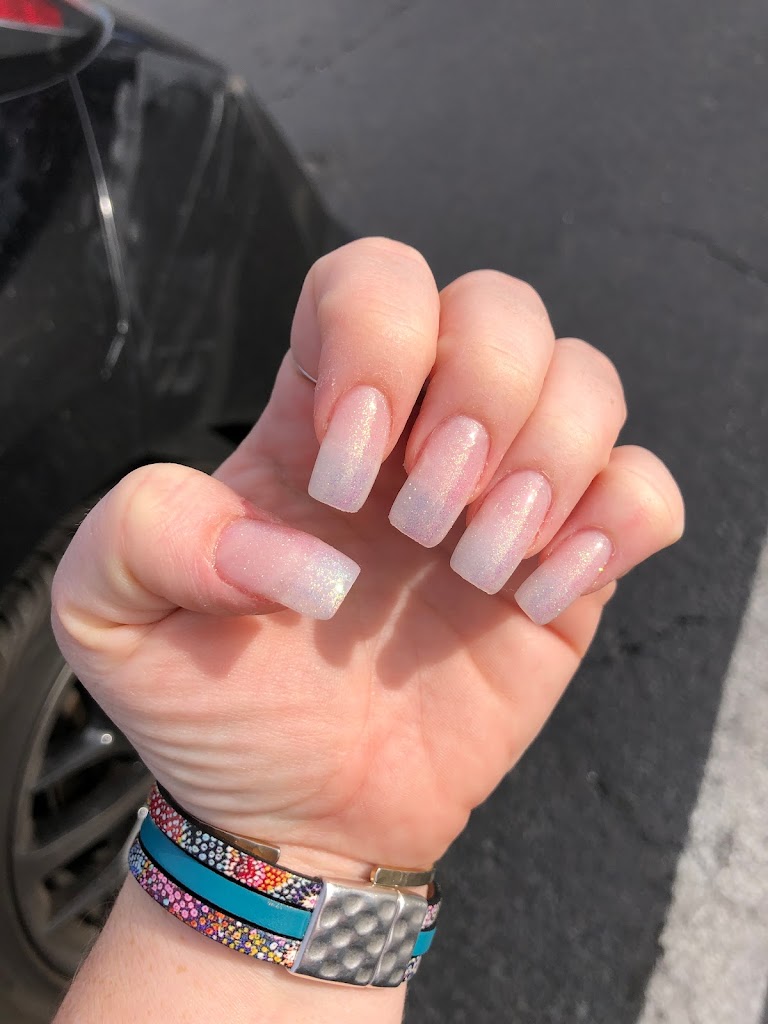 Elegant Nails - Cathedral City, CA