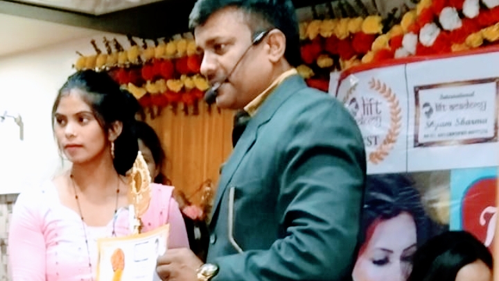 Astha Herbal Ladies Beauty Parlour And Training Centre