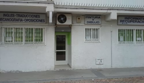 Academia Grande — Del propietario