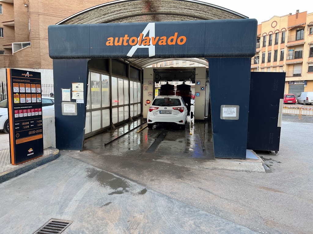 Estacion de Servicio Repsol — Exterior