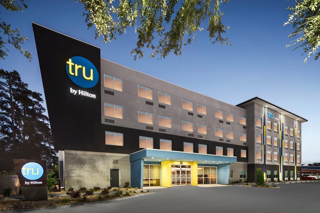 Tru By Hilton Savannah Midtown - Hotel in Savannah , United States of America