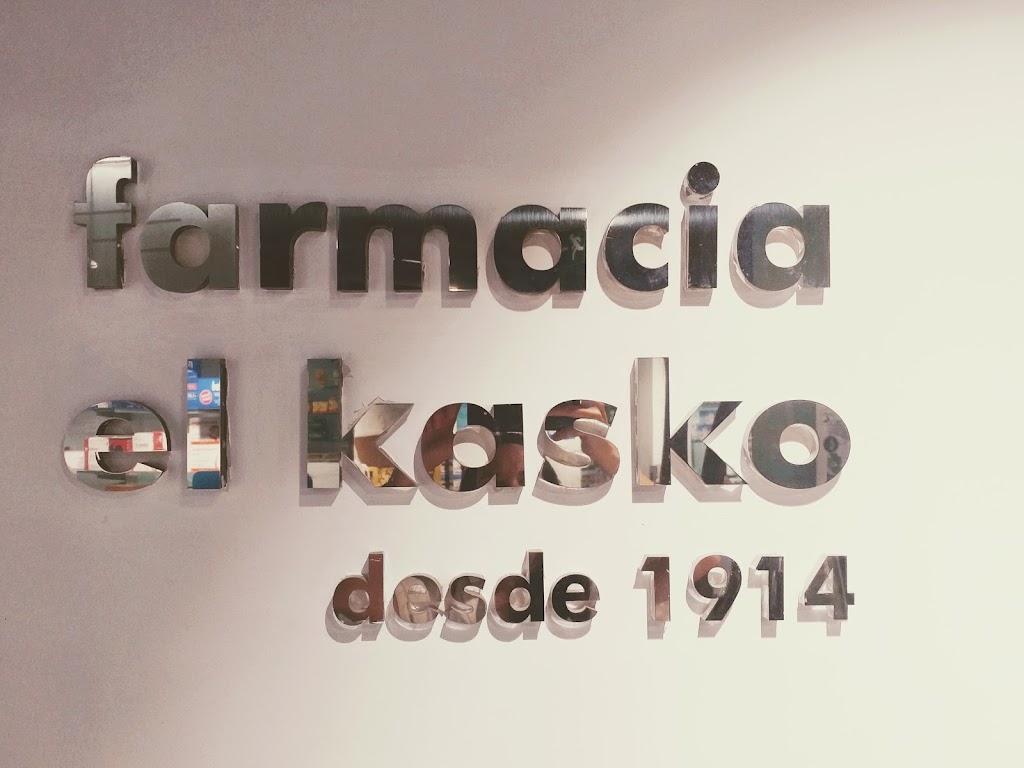 Farmacia Fernando y Asun Gomez de Iturriaga — Del propietario
