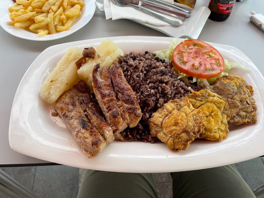 Bar cafe Hakuna Matata — Papas fritas