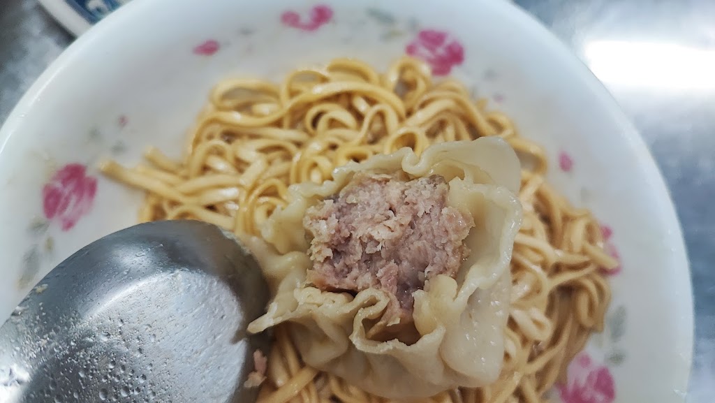 肉包輝意麵 的照片