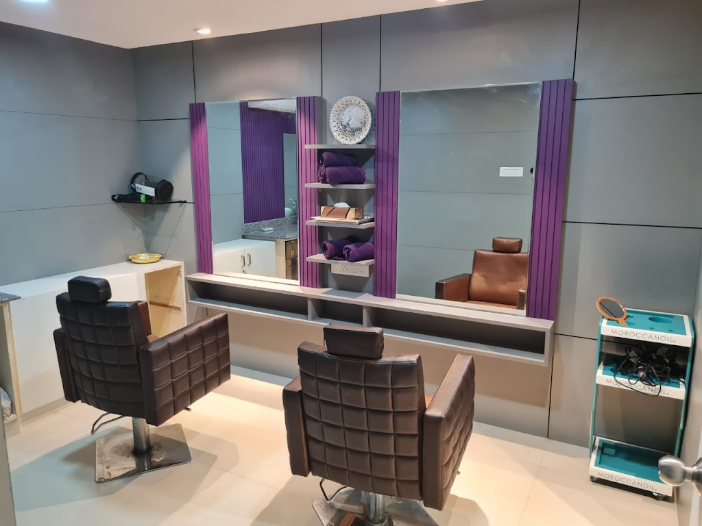 Naturals Salon