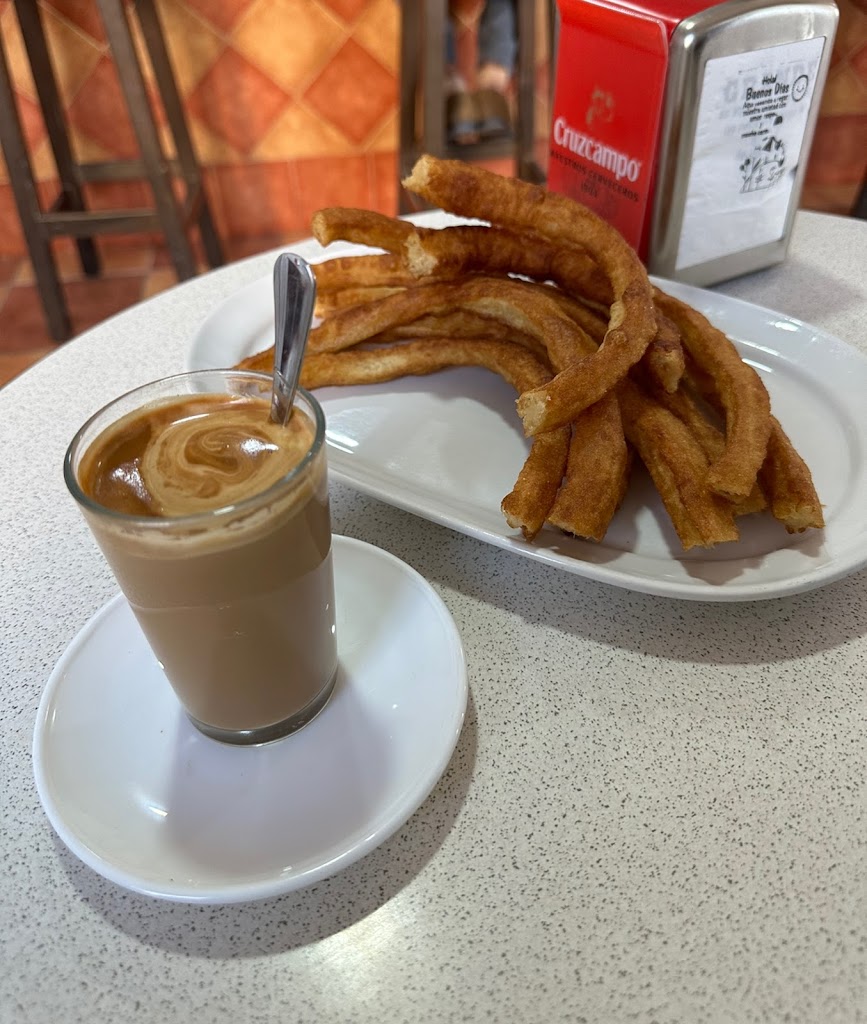 Churreria Montoro — Comida y bebida