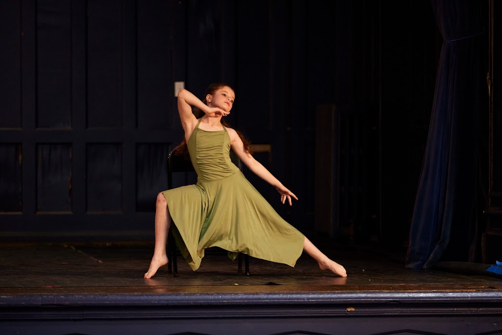  Alden Moves Dance Theater