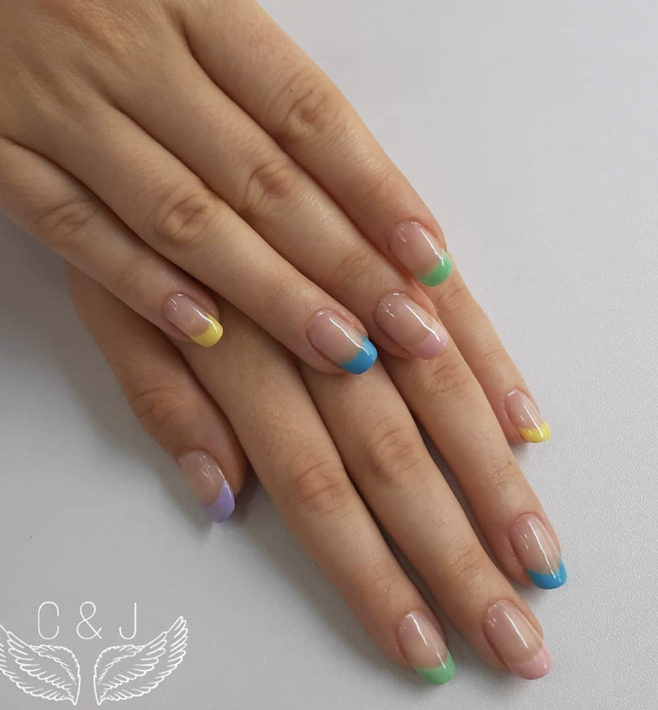Nailsbar Ciumara & Judith — Manicura