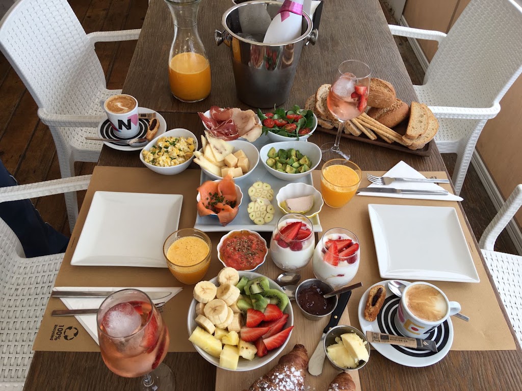 La Pita Cafe. — Comida y bebida