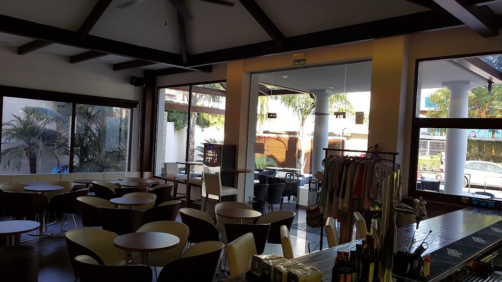 QB Cocktails & Bar — Ambiente