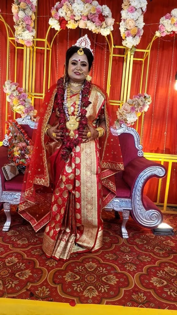 Amrit Beauty Parlour And Makeup Academy