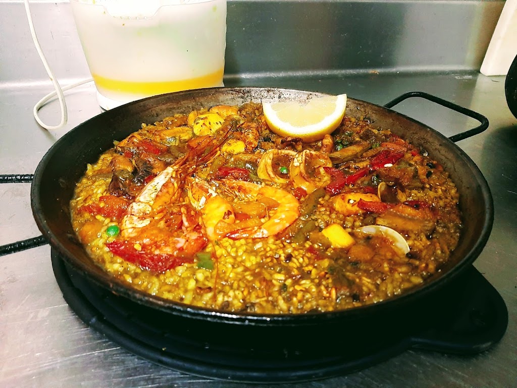 Snack Bar Canigo Calella — Paella