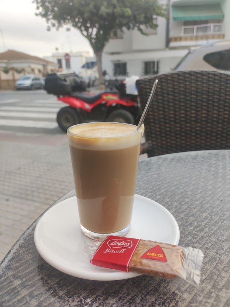 Bar Y Pescaderia — Comida y bebida