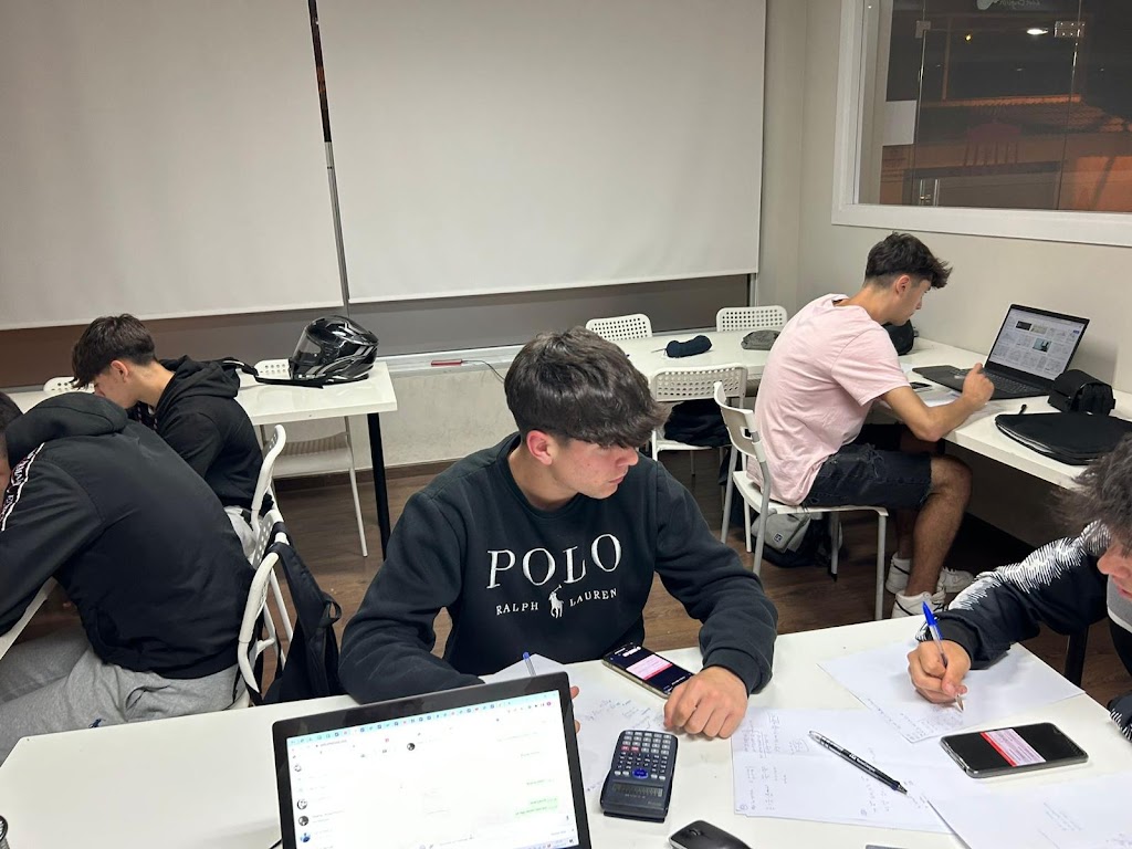 Academia Aurum - El Masnou