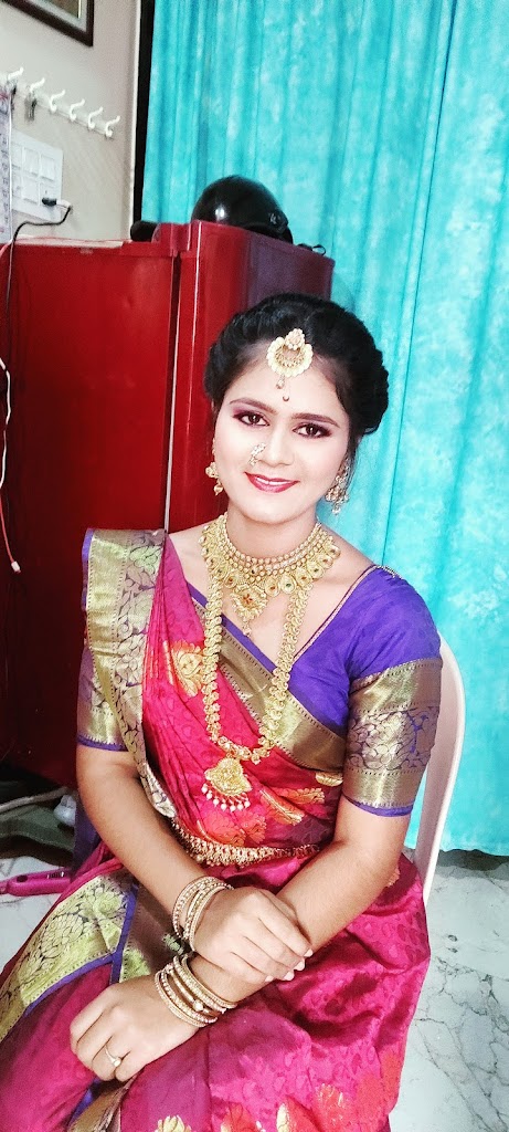 Varsha Ladies Beauty Parlour