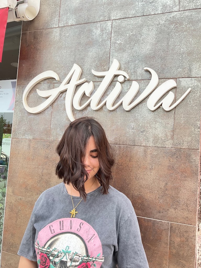 ACTIVA PELUQUERIA Y ESTETICA — Peinado