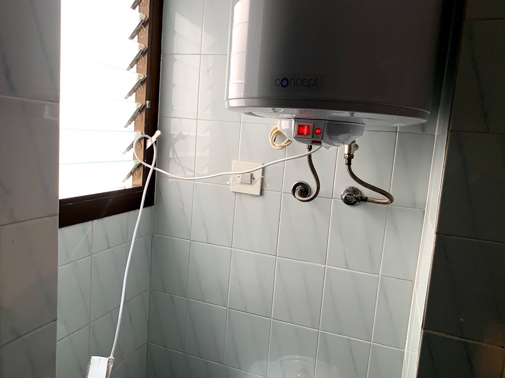 Fontanero valencia Fontnova Instalaciones y reformas — Cuarto de bano