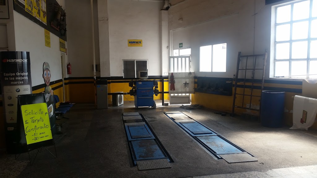 Mega-auto Valencia S.l — Interior