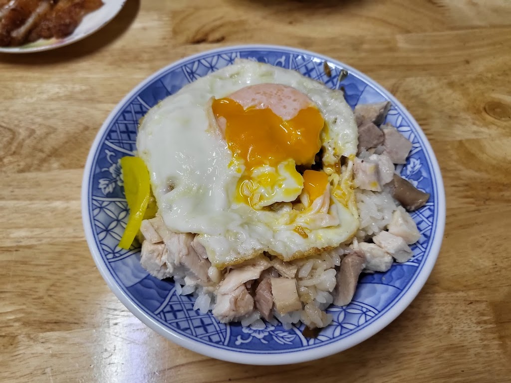 小紅火雞肉飯 的照片