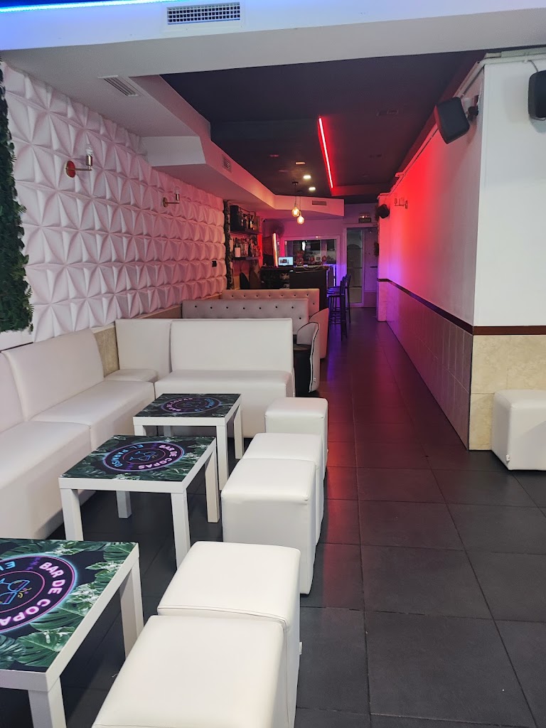 EL PARAISO BAR — Ambiente