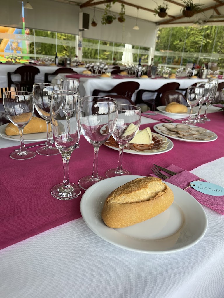 Restaurante La Montija — Comida y bebida