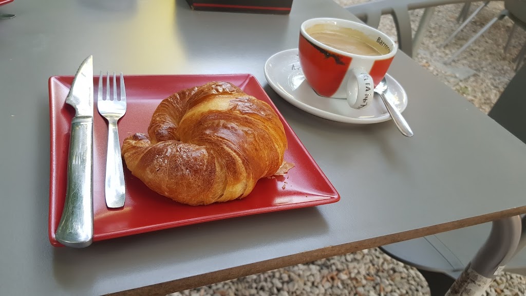 Cafeteria Camino del Huerto — Comida y bebida