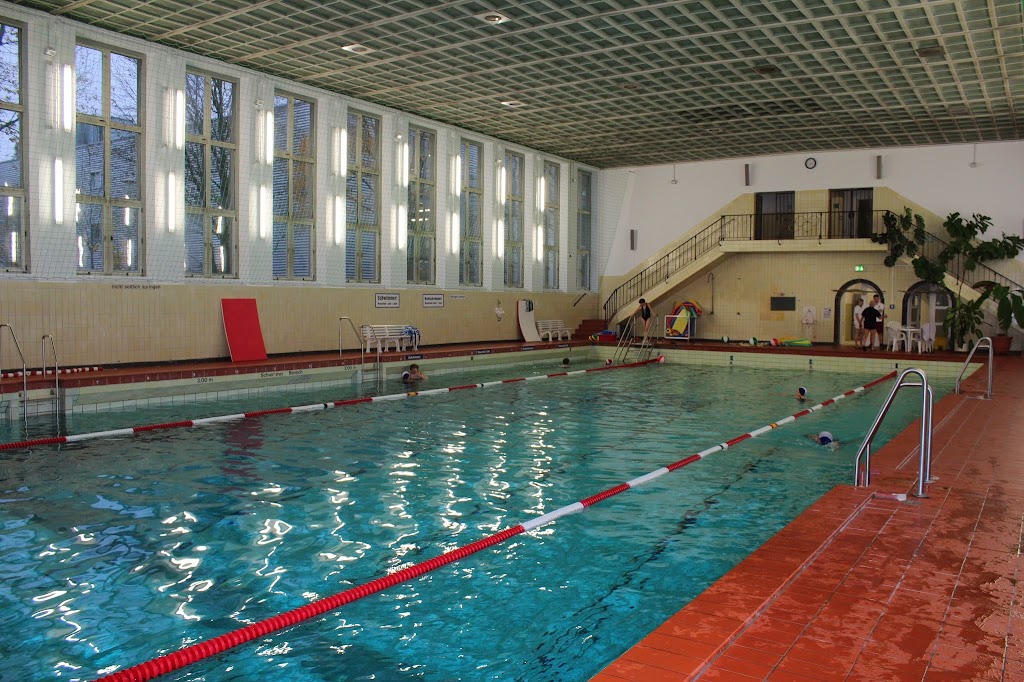 Schwimmhalle Klotzsche - Schwimmschulen Dresden