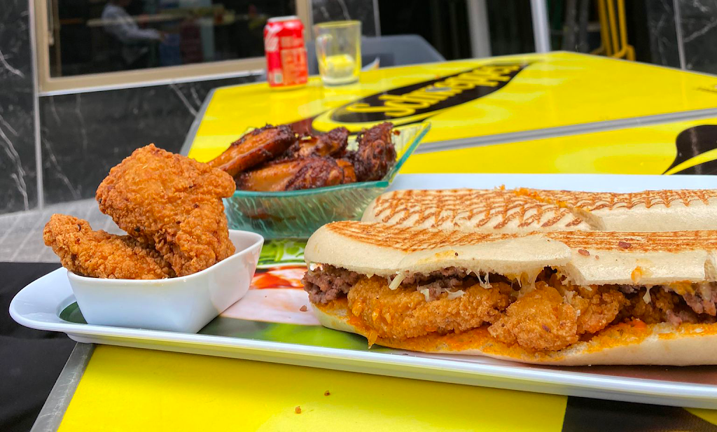 French Tacos Vil — Comida y bebida