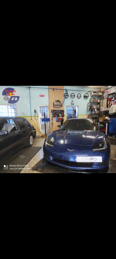 Garage Days (Santiago de Compostela)