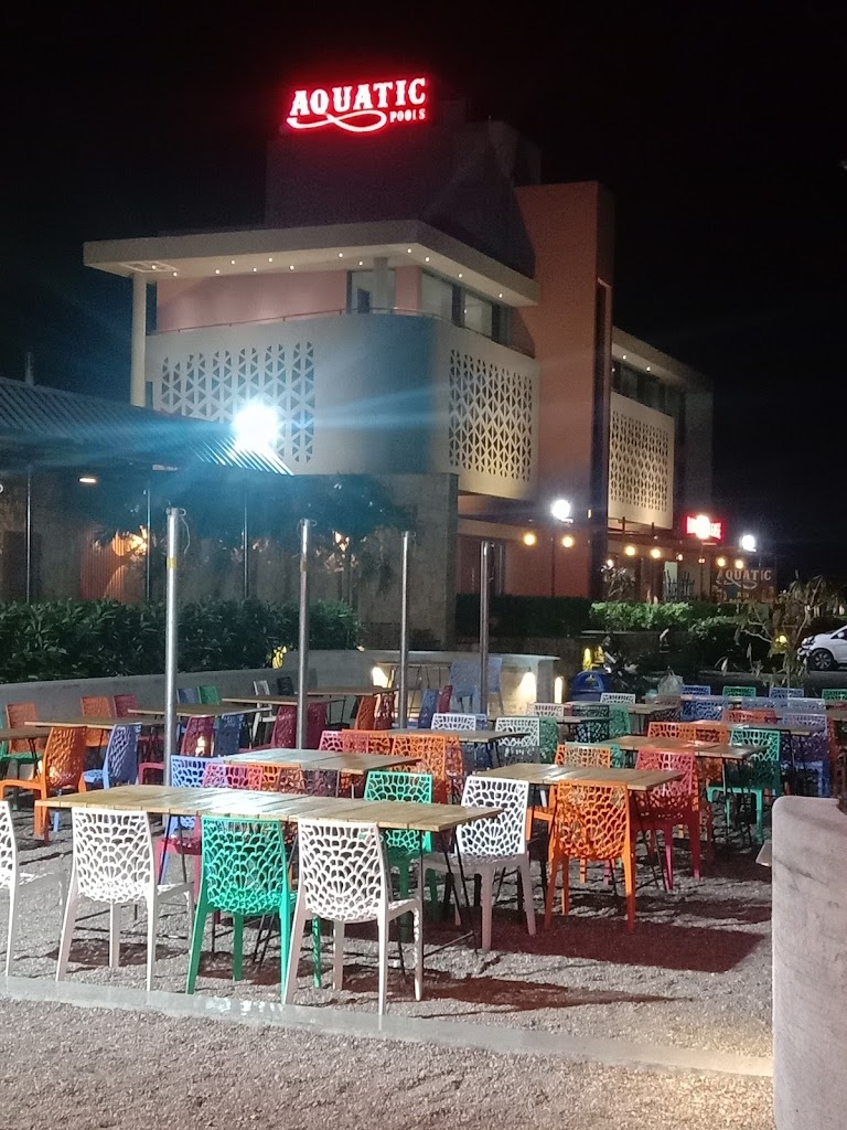 Aquatic Hotel