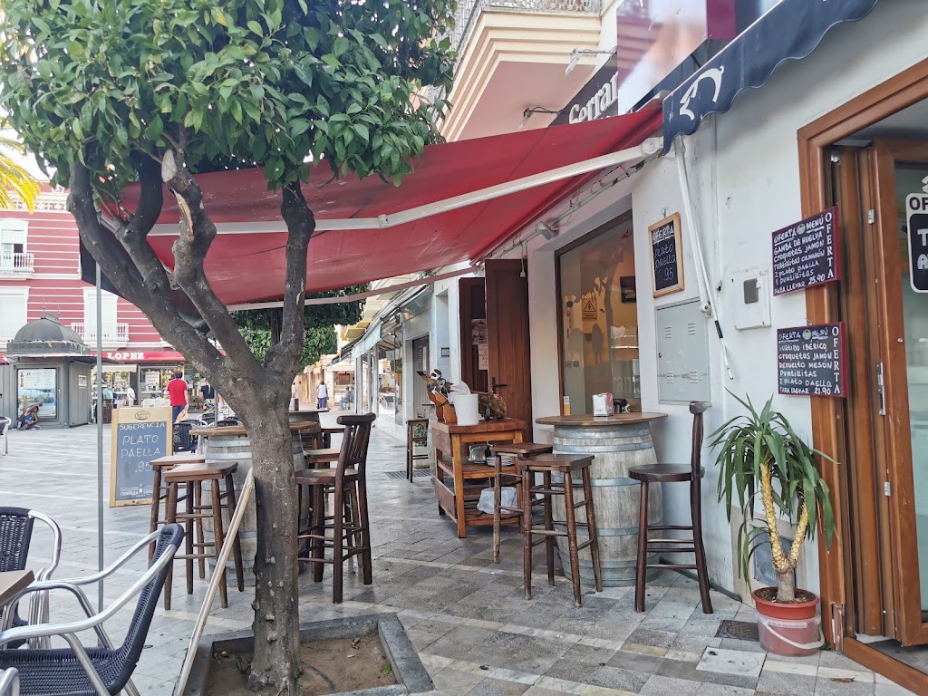 Meson La Serrania de Macias — Ambiente