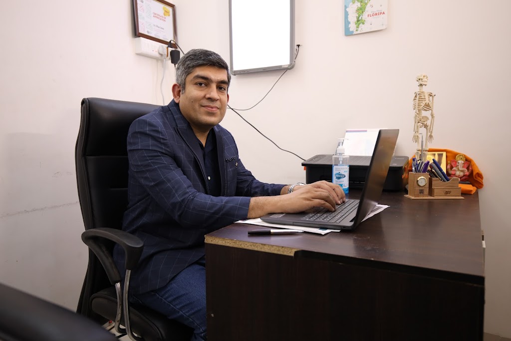 Plastic Surgery & Hand Surgery Superspeciality Clinic