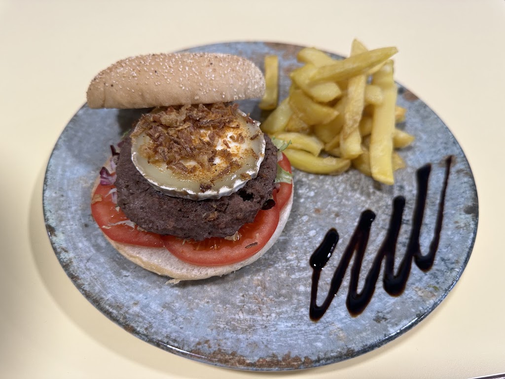 Bar Unic — Comida y bebida