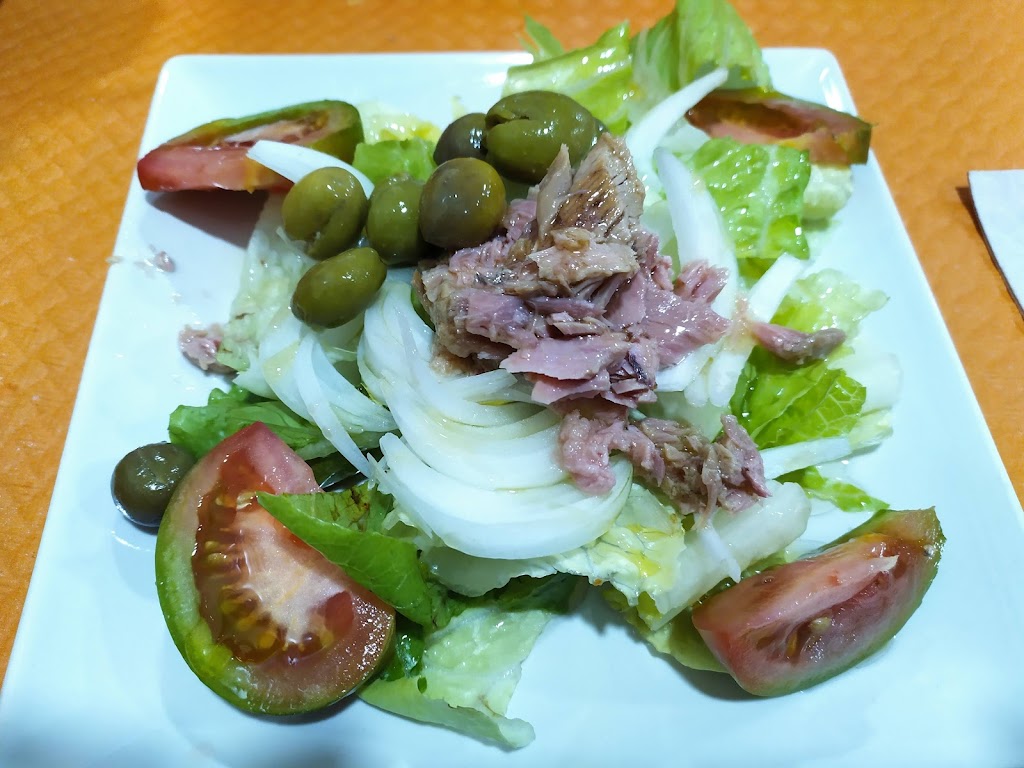 TAPERIA EL PASAJE — Ensalada de atun
