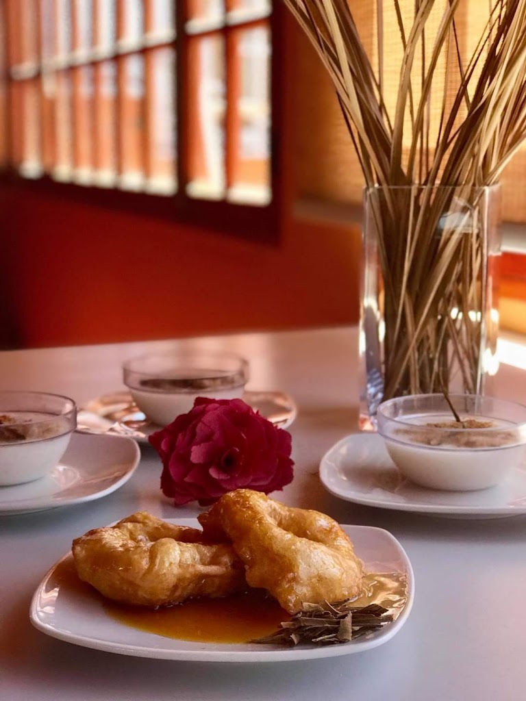 Comida y bebida