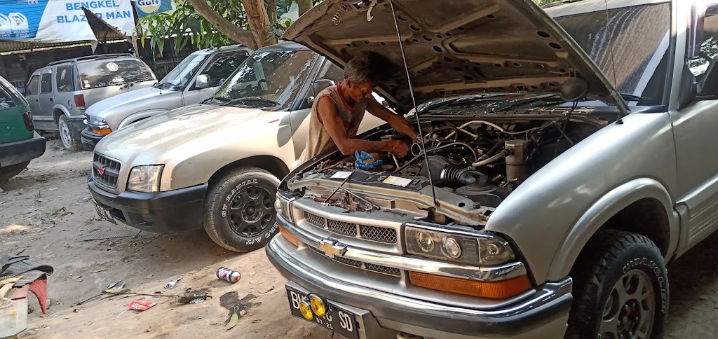 BENGKEL MOBIL
